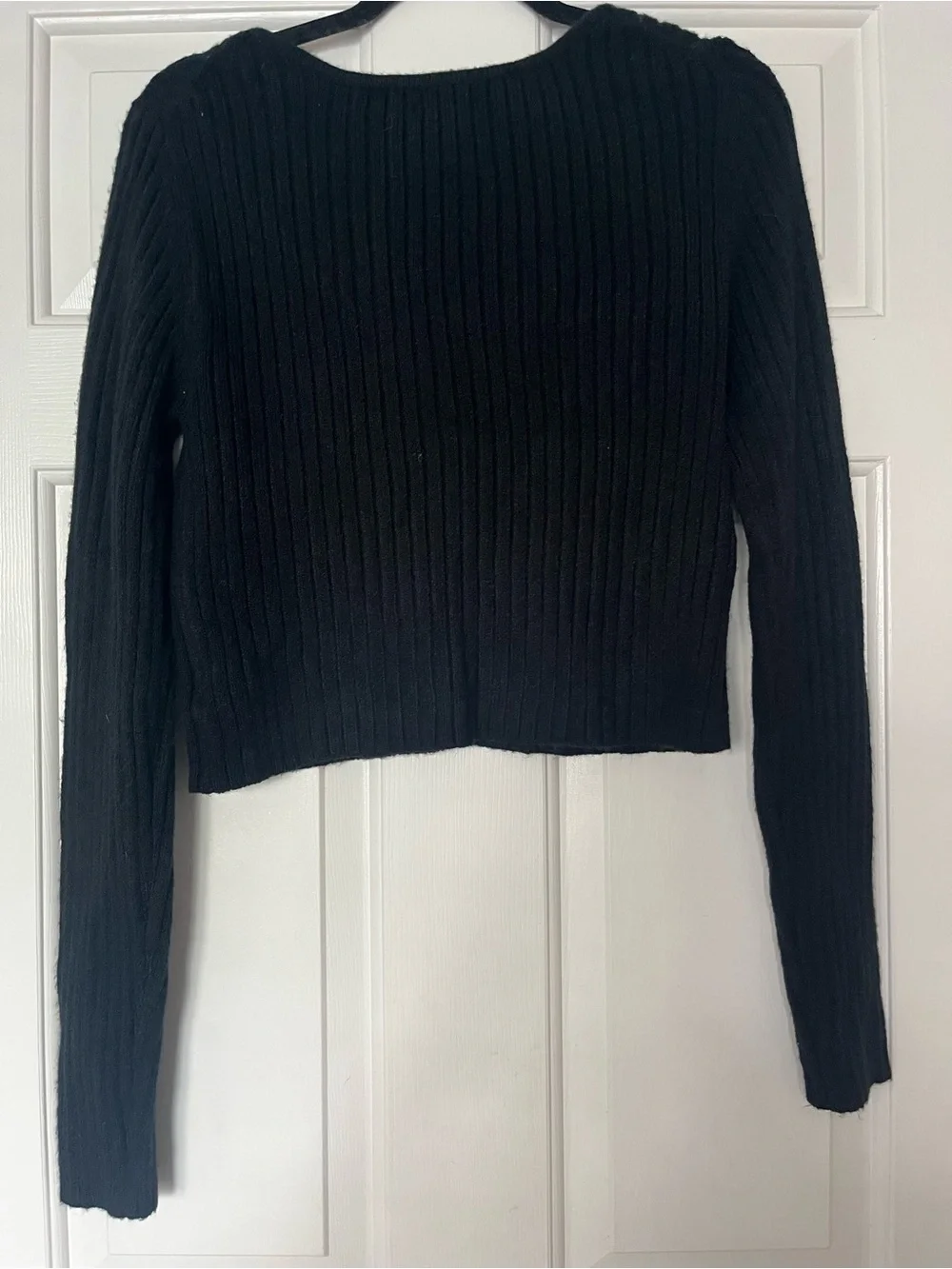 Black Ribbed Button-Front Crop Top / Sweater Cardigan | Large | NWT